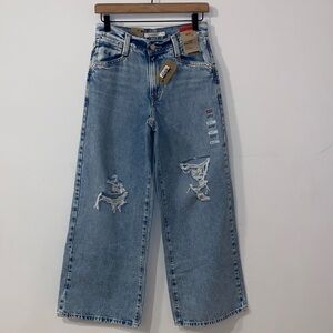NWT!! Levi's ‘94 Baggy Wide Leg Mid Rise Distressed Jeans Size 26x31